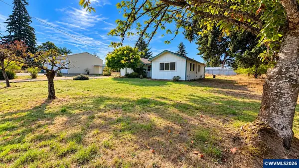 38140  Weirich Dr, Lebanon, OR 97355