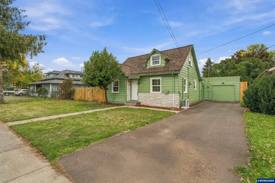 1923  Long St, Sweet Home, OR 97386 - #2