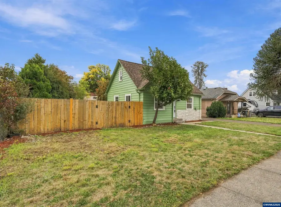 1923  Long St, Sweet Home, OR 97386 - #3