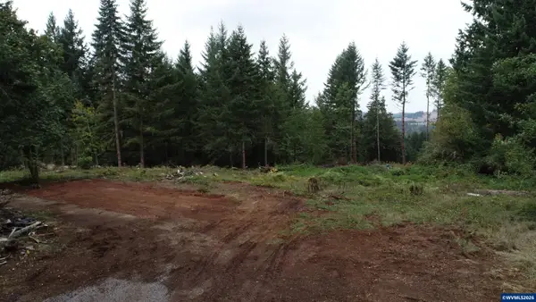 25005  Springer Rd, Sweet Home, OR 97386