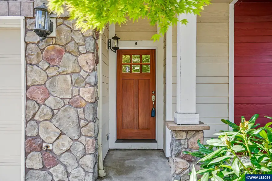 211  Silver (2H) St, Silverton, OR 97381 - #3