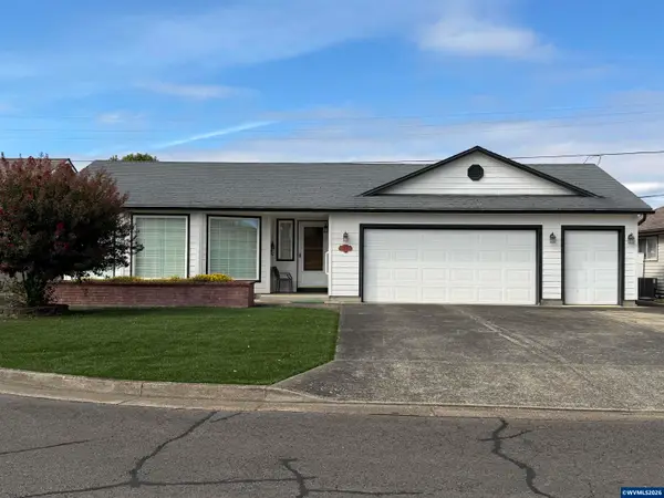 1397  Heather Wy, Woodburn, OR 97071