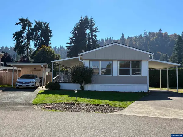 1307 S Water #62 St, Silverton, OR 97381