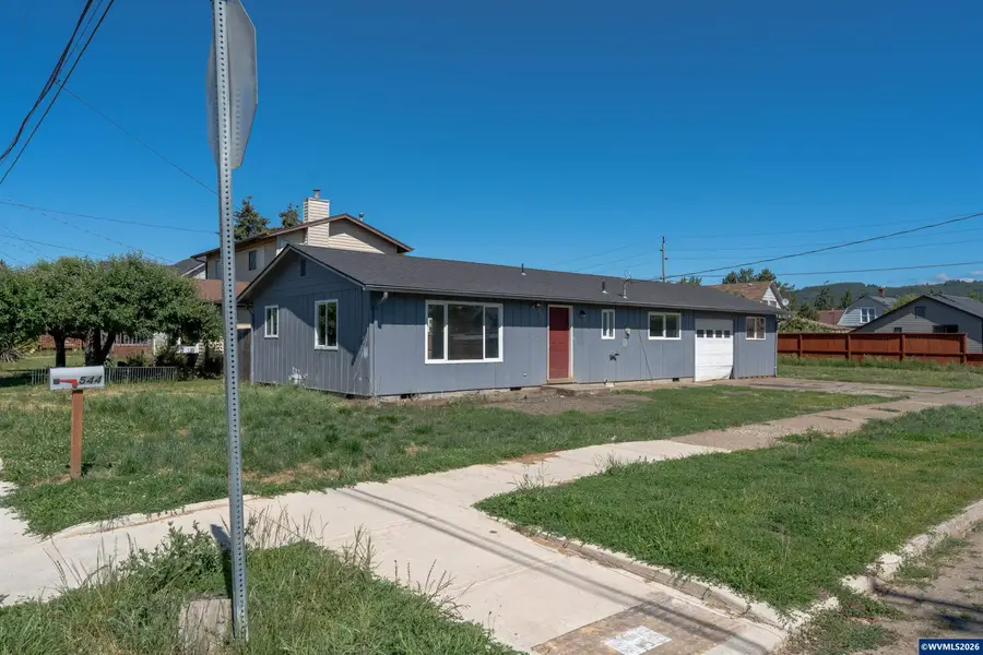 544 SW 1st St, Sheridan, OR 97378 - #2
