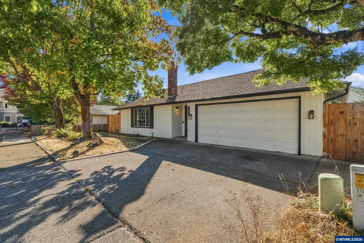 740 W Maple St, Lebanon, OR 97355 - #1