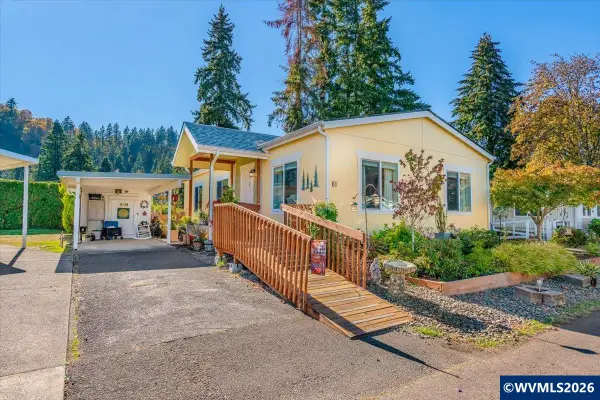 1307 S Water (#61) St, Silverton, OR 97381