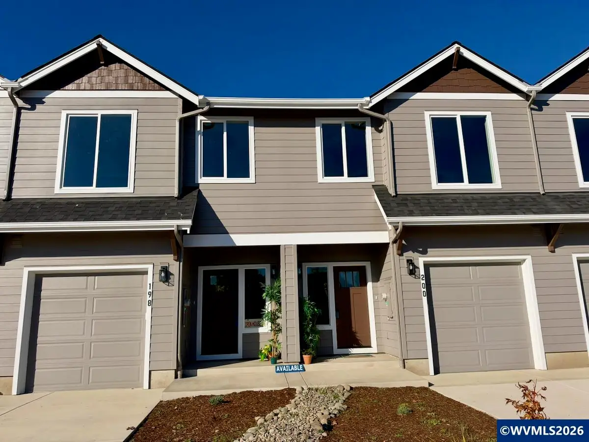 198-200 E Gwinn St, Monmouth, OR 97361 - #1
