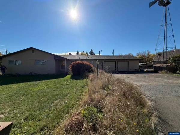 31960  Griffith Dr, Tangent, OR 97389