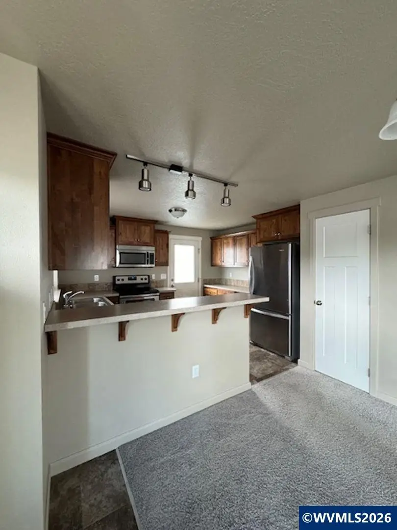 230  Taylor St, Lebanon, OR 97355 - #3
