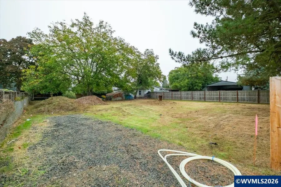 211  Cleveland St, Lebanon, OR 97355 - #3