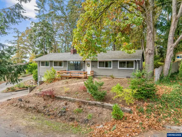 1001  Murlark Av NW, Salem, OR 97304