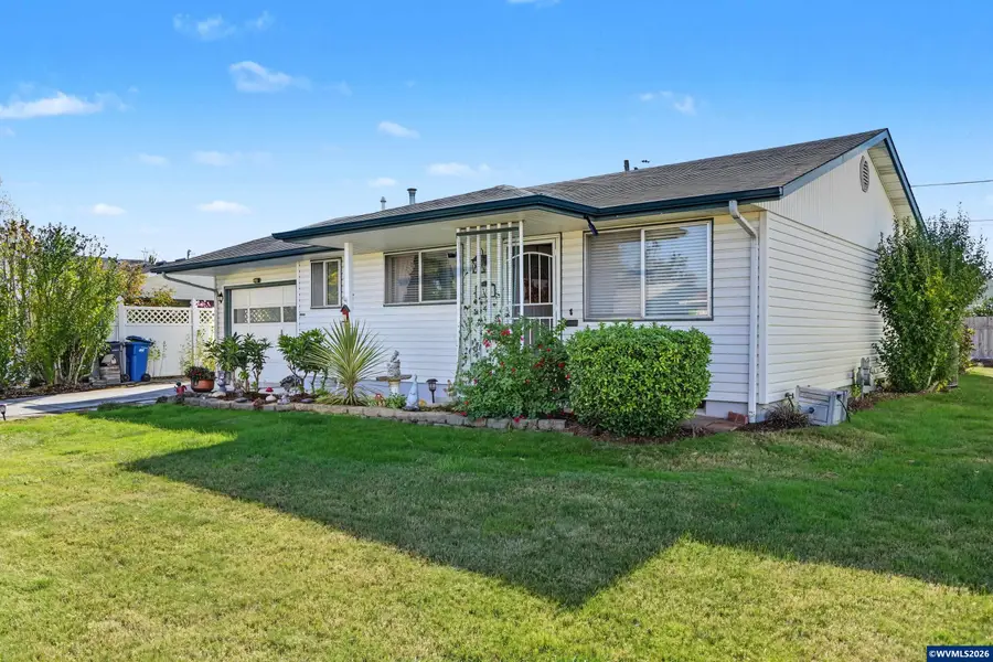 1306  Hampton Wy, Woodburn, OR 97071 - #2