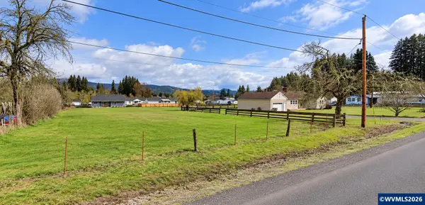 4890  (next to) Airport Rd, Sweet Home, OR 97386