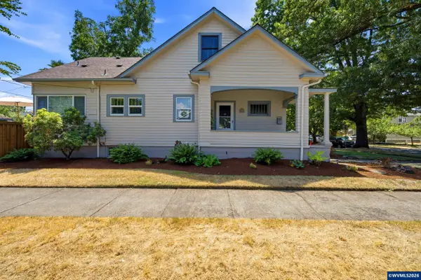 990  5th St NE, Salem, OR 97301