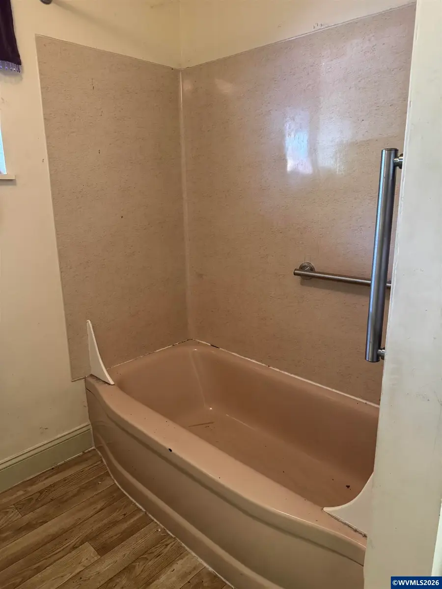 485 E 36th Av, Eugene, OR 97405 - #3