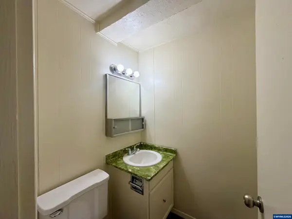 778  Browning Av S, Salem, OR 97302