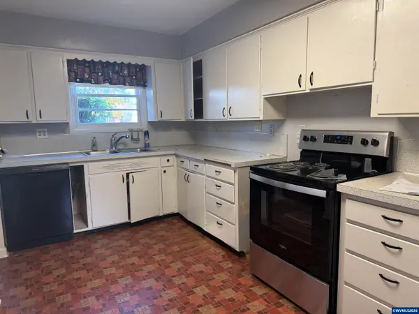1335  Chestnut St SE, Albany, OR 97322