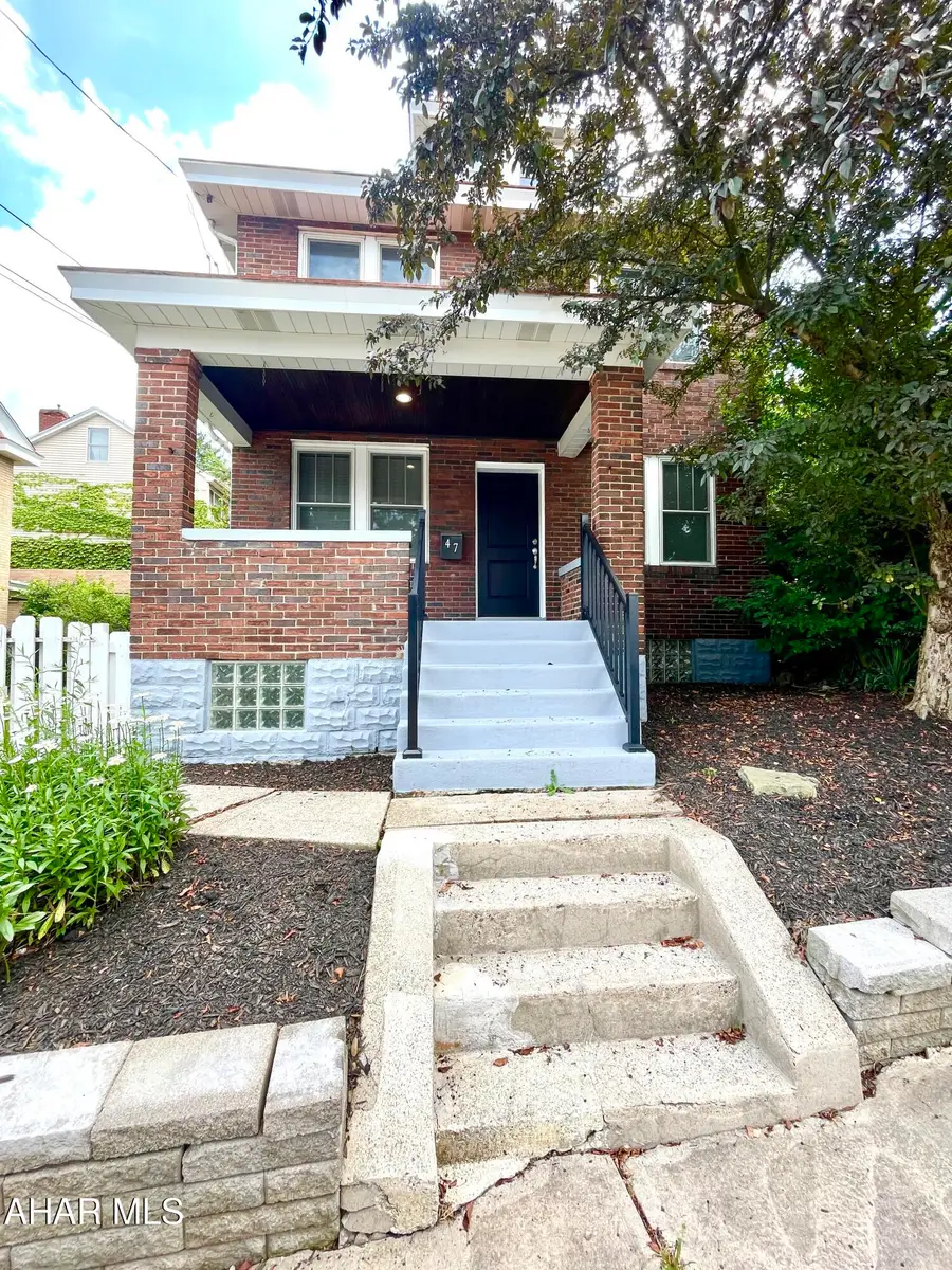 47 Estella Avenue, Pittsburgh, PA 15211 - Image #2