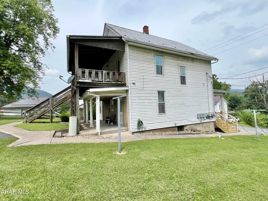 201 W 5th Avenue, Everett, PA 15537 - Image #3