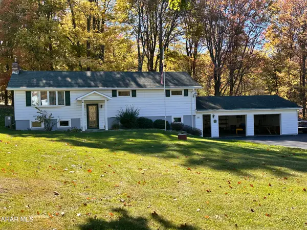 581 Theatre Road, St. Benedict, PA 15773