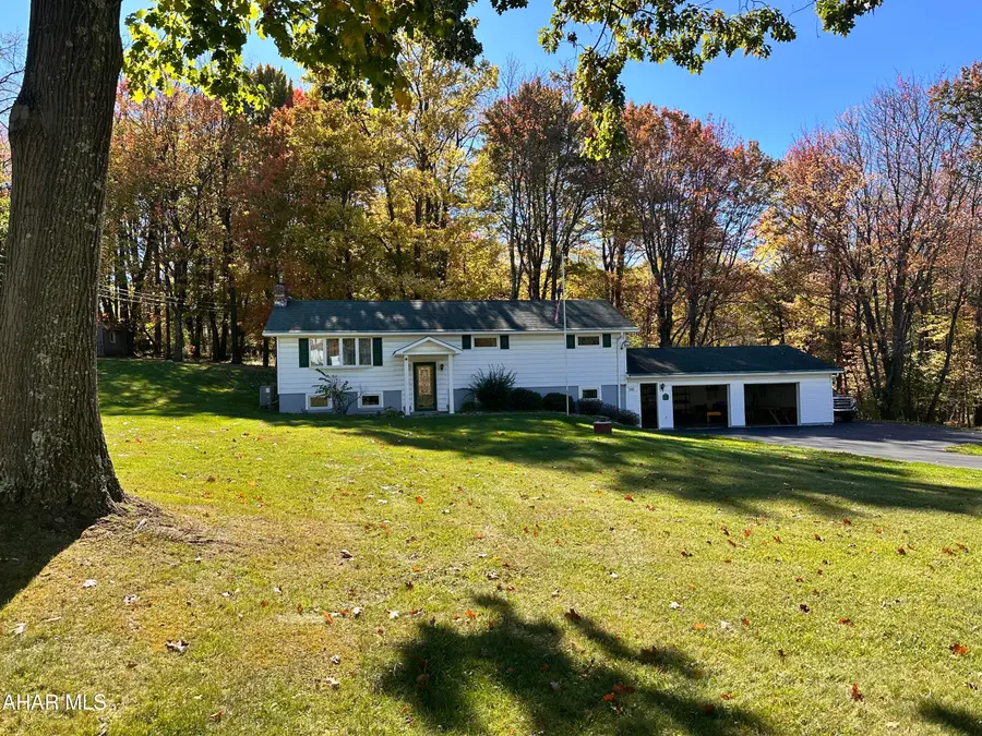 581 Theatre Road, Saint Benedict, PA 15773 - Image #2