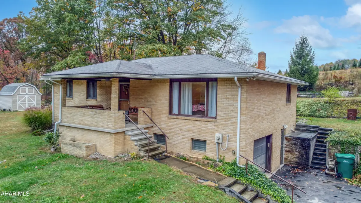 420 Deyarmin Road, Seward, PA 15954 - Image #1