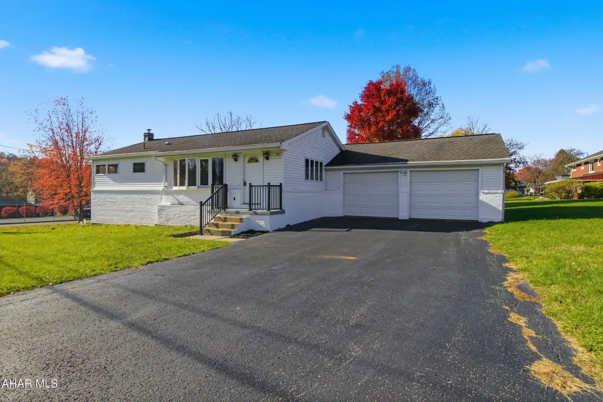 116 Hazel Drive, Hollidaysburg, PA 16648 - Image #1