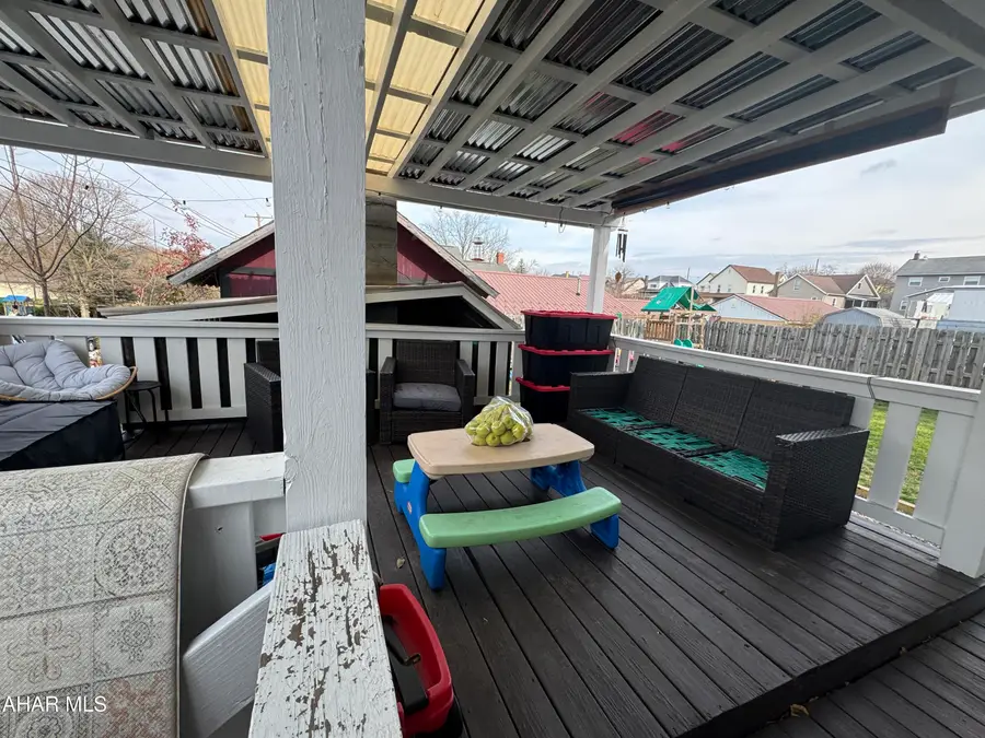 616 Caldwell Avenue, Portage, PA 15946 - Image #2