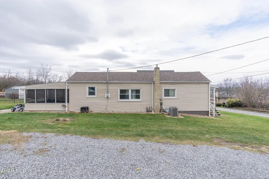 323 E Blair Avenue, Altoona, PA 16602 - Image #3