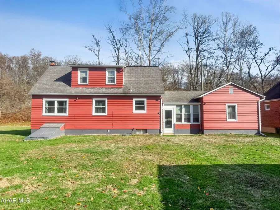 423 Michigan Avenue, Johnstown, PA 15905 - Image #3