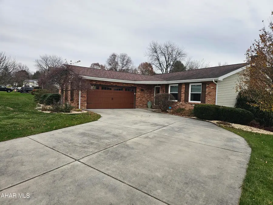 1855 Dixie Lane, Altoona, PA 16602 - Image #2