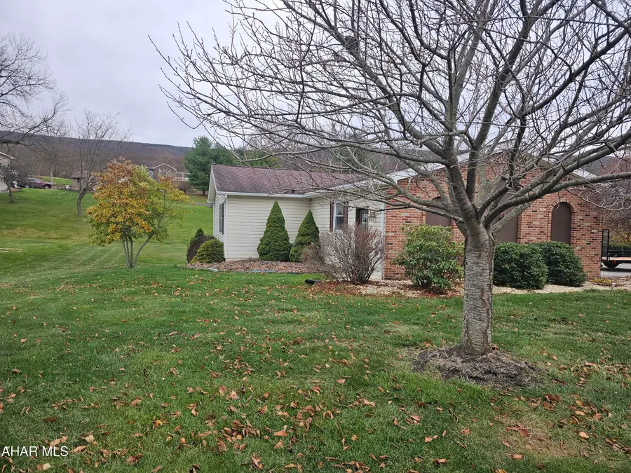 1855 Dixie Lane, Altoona, PA 16602 - Image #3