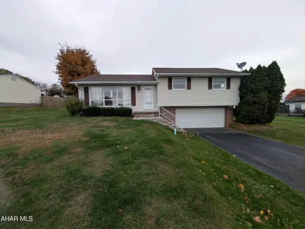 114 Pinecone Court, Salix, PA 15952