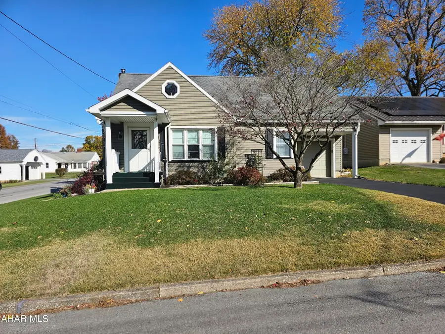 401 E Julian Street, Martinsburg, PA 16662 - Image #3