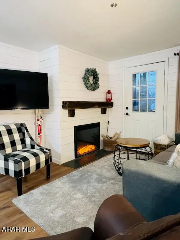 139 E Valley Point Lane, Claysburg, PA 16625