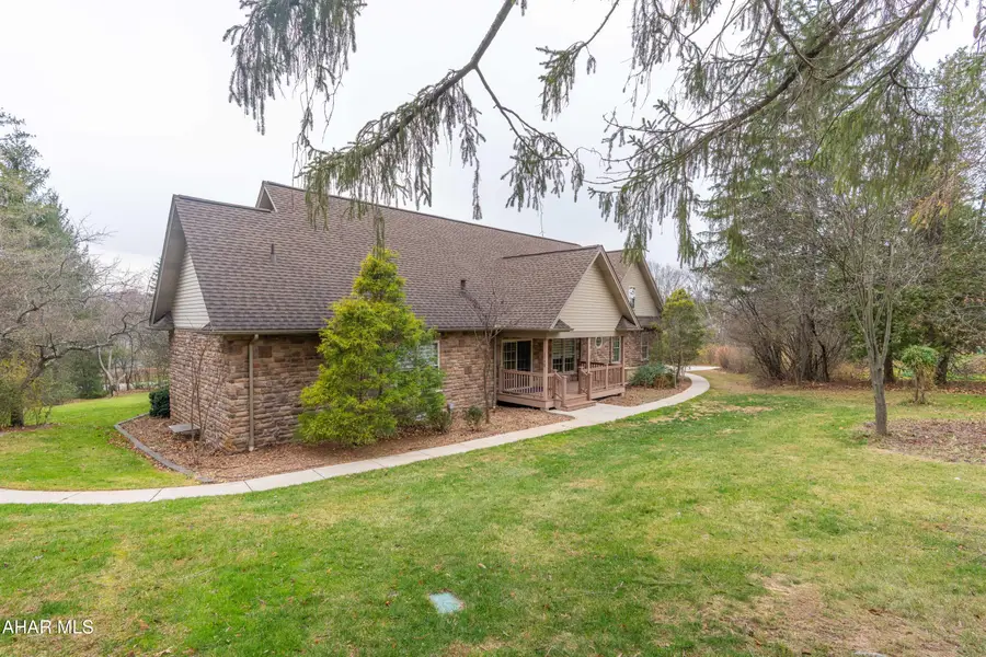 1712 Sylvan Drive, Hollidaysburg, PA 16648 - Image #3