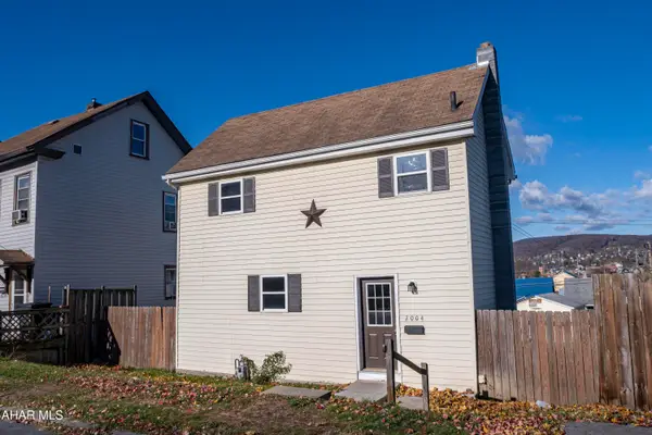 2004 3rd Avenue, Altoona, PA 16602