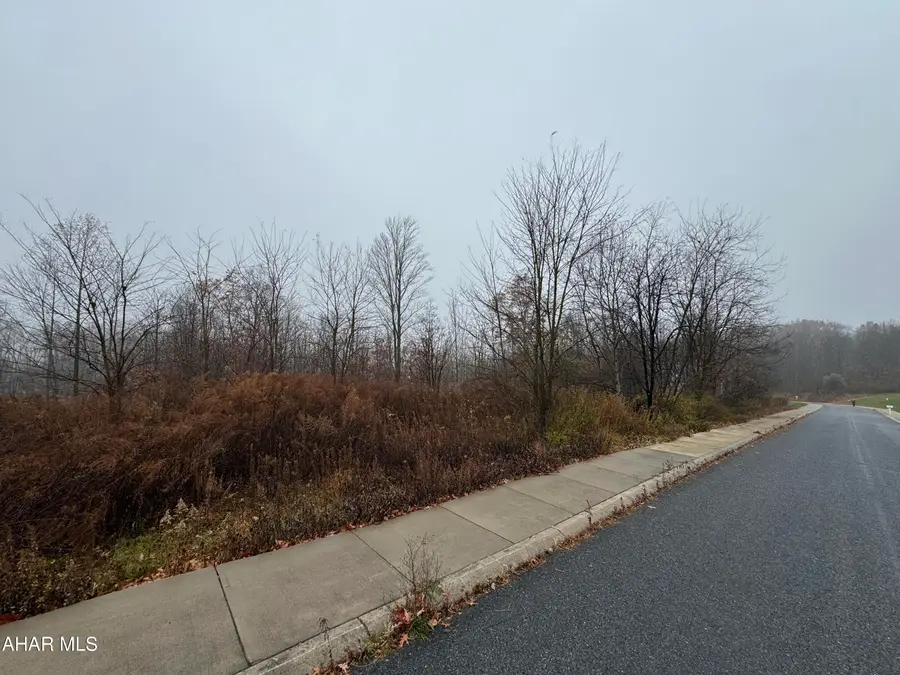 731 Brush Oaks Drive, Altoona, PA 16602 - Image #2