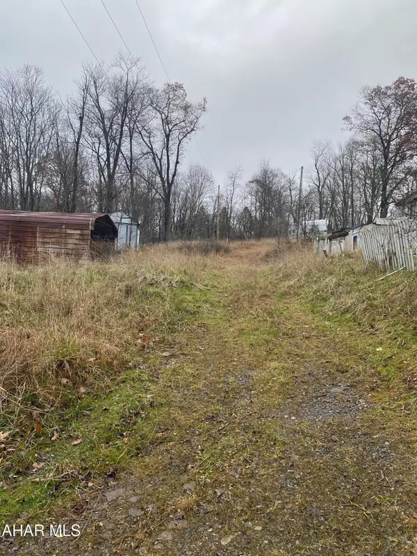 1064 Valley Forge Road, Duncansville, PA 16635