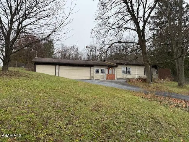 1503 E Hamilton Lane, Altoona, PA 16602 - Image #1