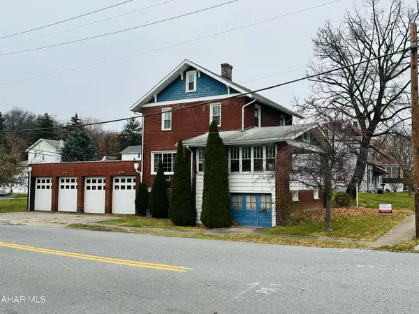 2524 Pleasant Valley Boulevard, Altoona, PA 16602