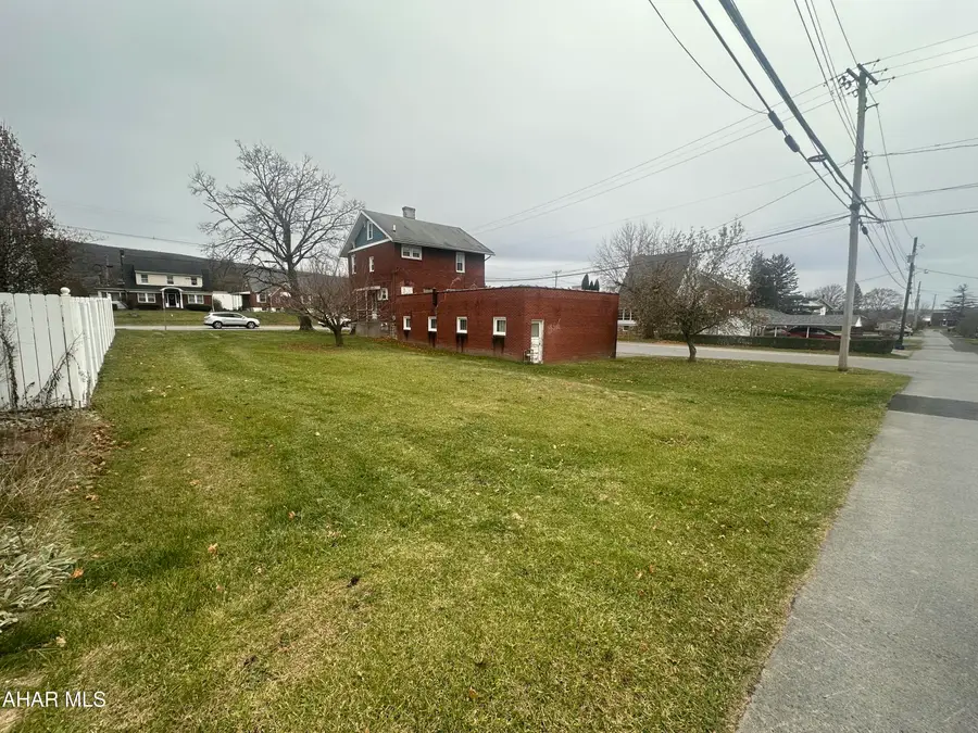 2524 Pleasant Valley Boulevard, Altoona, PA 16602 - Image #2