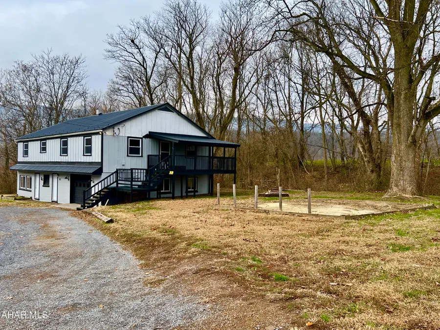 1722 Saxton Road, Saxton, PA 16678 - Image #3