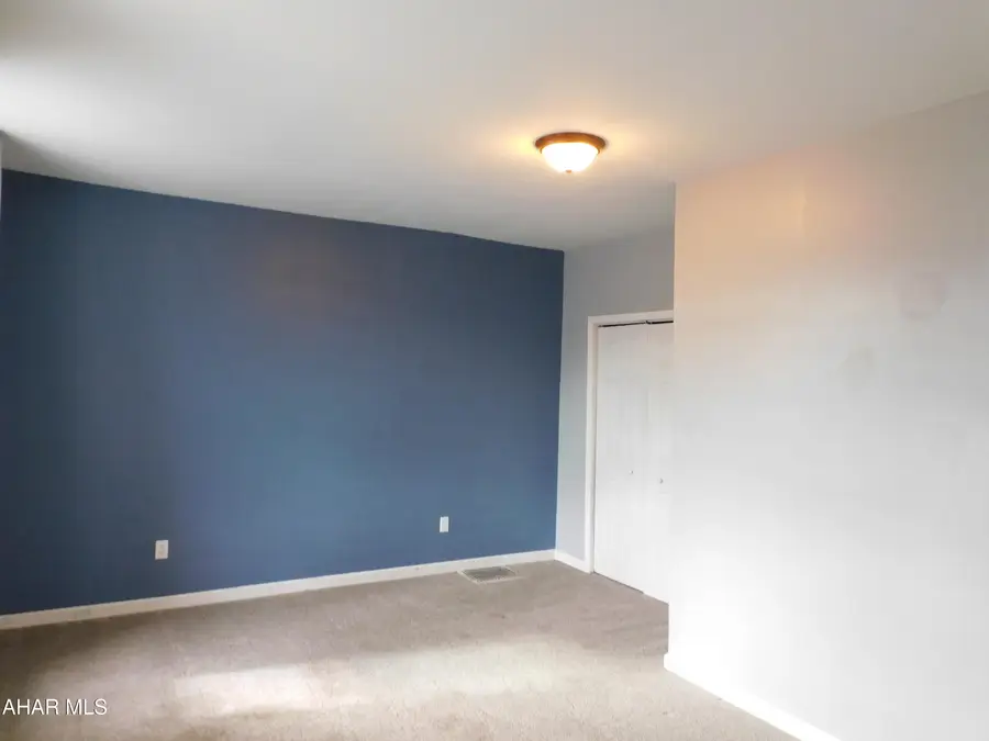 209 Mulberry Street, Hollidaysburg, PA 16648 - Image #3