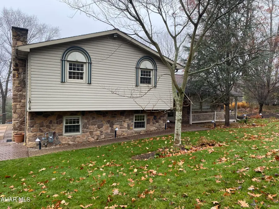 1016 S Carlisle Lane, Altoona, PA 16602 - Image #2