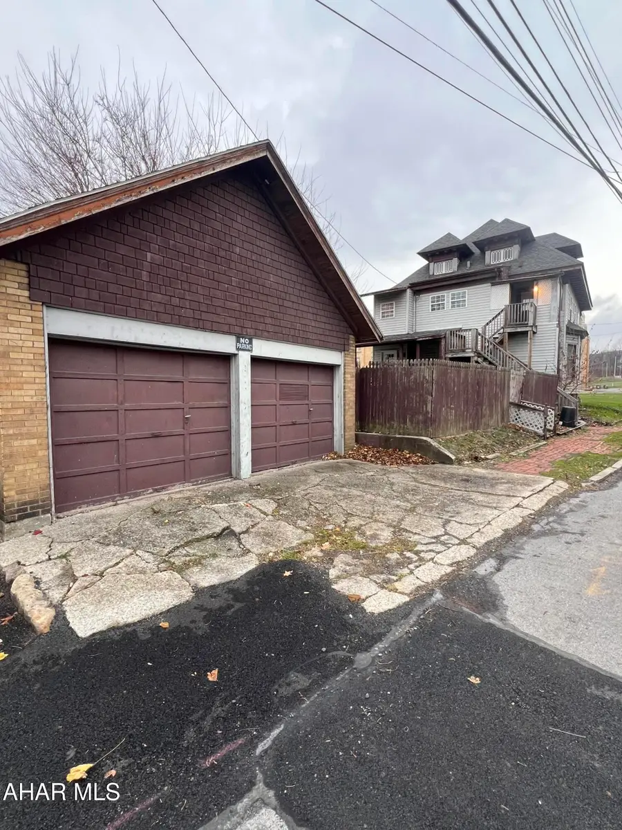 2201 Broad Avenue, Altoona, PA 16602 - Image #3