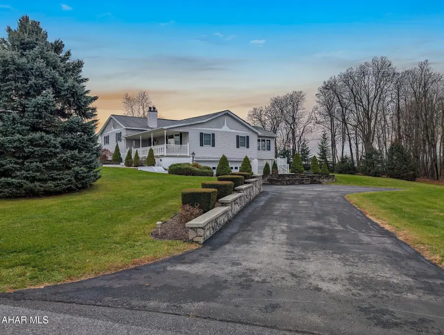 225 Andrew Avenue, Martinsburg, PA 16662 - Image #3