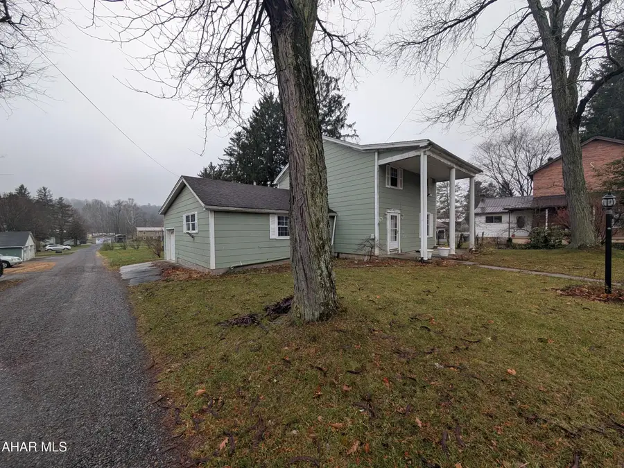 925 Patrick Lane, Newry, PA 16665 - Image #3