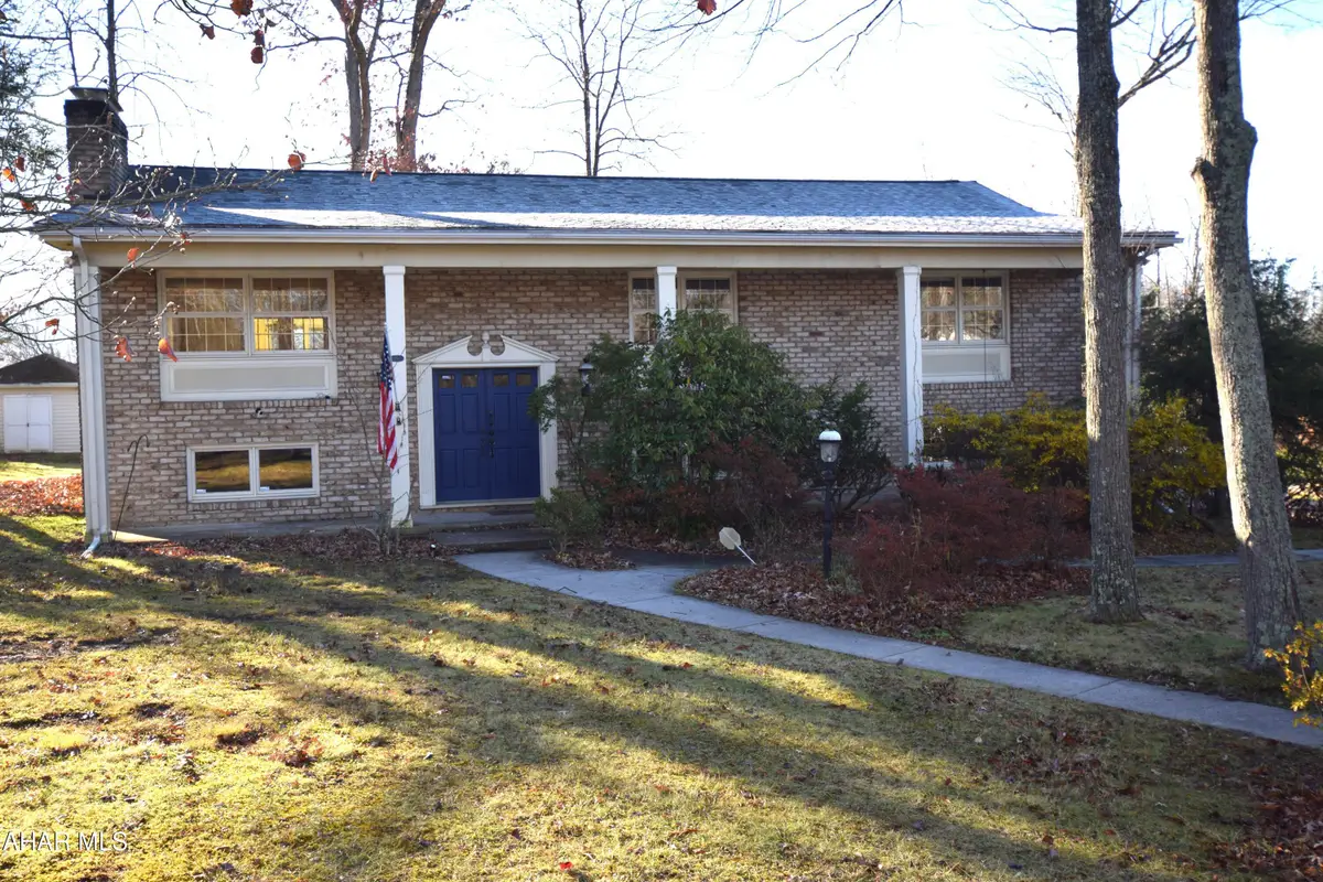 354 Oak Knoll Road, Hollidaysburg, PA 16648 - Image #1