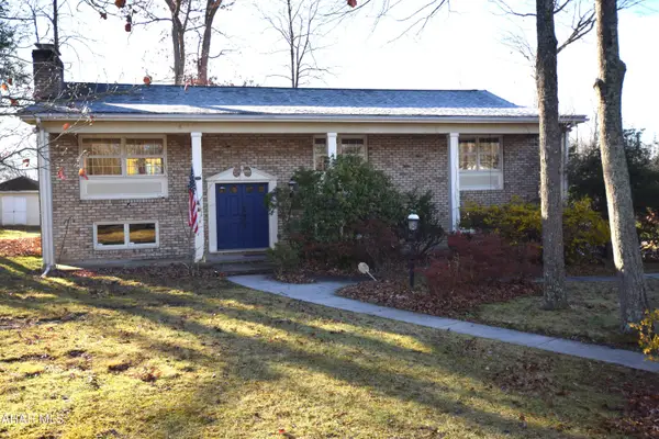 354 Oak Knoll Road, Hollidaysburg, PA 16648